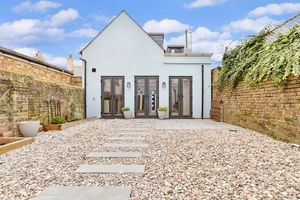 Photo 18- click for photo gallery